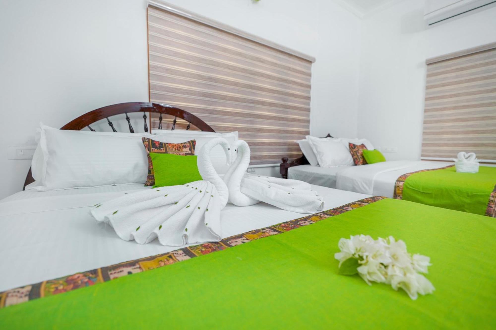 Parudeesa - Heavenly- Luxurious Palace Look-Near Cbd - Kerala - India With Breakfast Kāladi Habitación foto